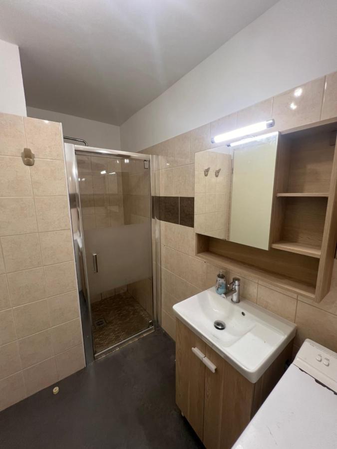 Appartement Unique Dans Le Domaine De La Sangliere Борм-ле-Мимоза Экстерьер фото